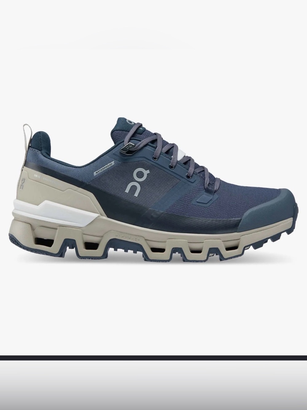 On Running Cloudwander Waterproof shoes